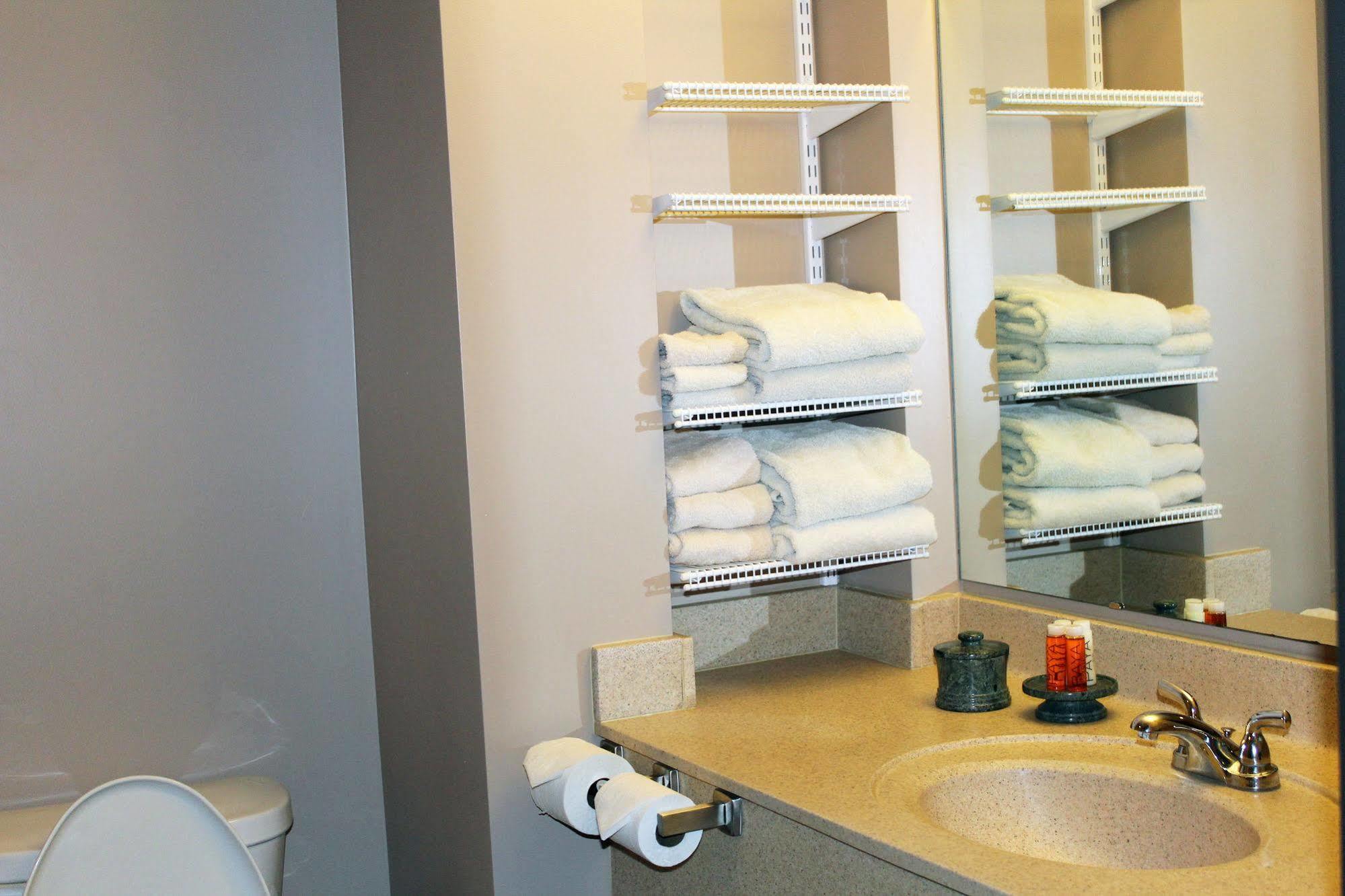 Bell'S Extended Stay And Suites Saint Robert Zewnętrze zdjęcie